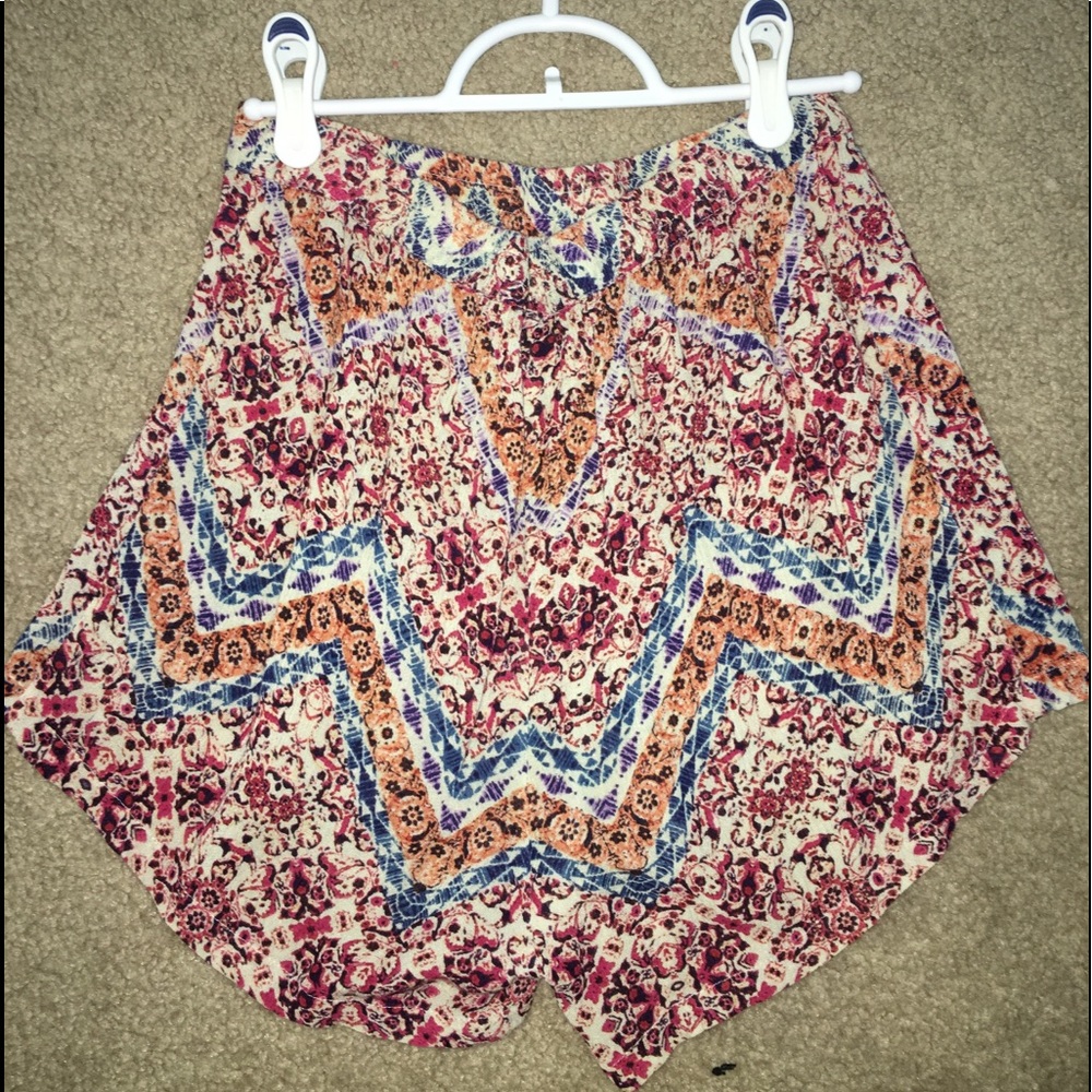 Patterned shorts